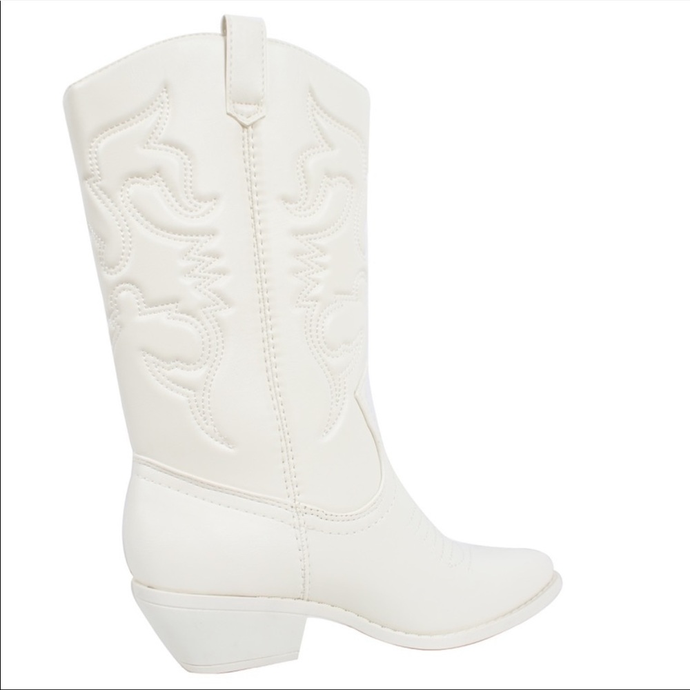 NEW White Cowboy Boots, Size 7.5 🤠 - Picture 3 of 6